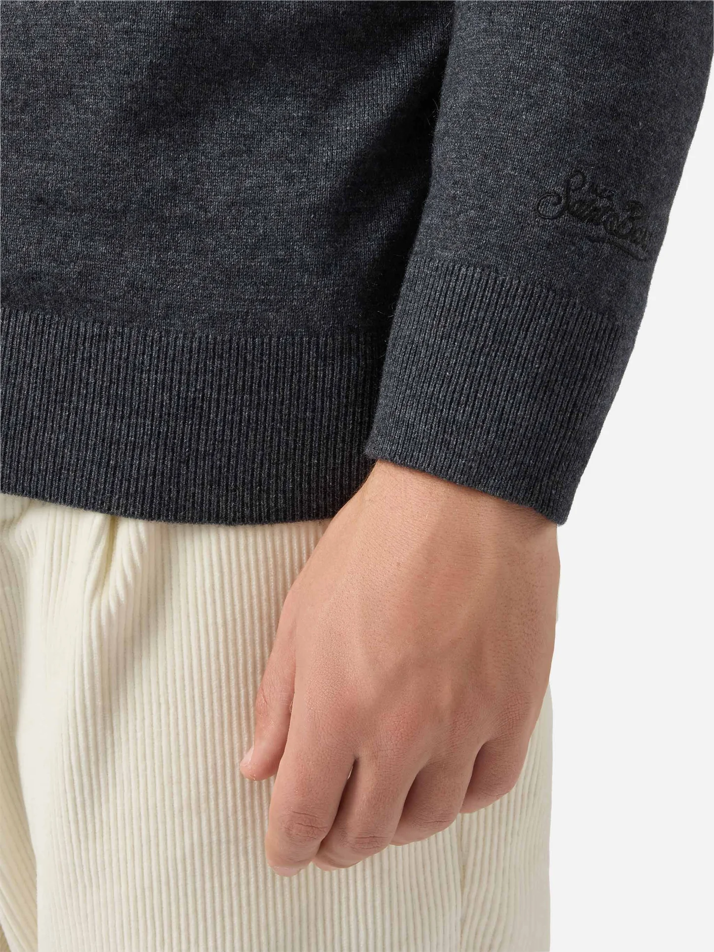 UID_HER002403128I-MAN-KNITWEAR-GREY-MC2-MC2-20251116113336_5