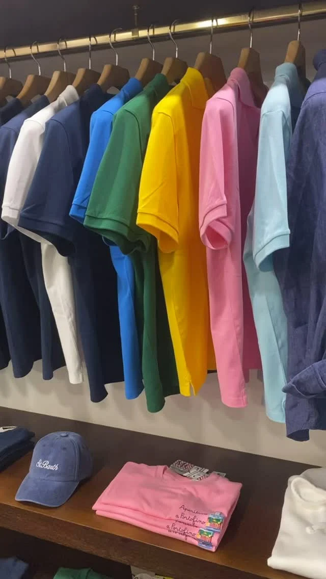 #”Giugno chiama, il mare risponde! ☀️ 
Con Gallo e Saint BARTH vivi l’estate con colore e stile. 
Costumi, teli mare e accessori per lui… solo da Granduca.”

👉 Vieni a trovarci in Store - Via Quinto Ennio n.64 Francavilla Fontana 

👉 Shop on-line www.granducacamiceria.it 

📦 Spedizione in tutta Italia 

☎️ per info e contatti 

Whatsapp e messenger
Cel. +39 328 33 17 386 
Tel. 0831 81 19 48

#granducacamiceria #francavillafontana #puglia #salento #taranto #brindisi #lecce #ceglie #mesagne #oria #latiano #grottaglie #manduria 
#VogliaDiMare #SaintBarthUomo #GalloStyle #ModaMareUomo #LookEstivo2025 #CostumiUomo #TeliMare #AccessoriUomo #MensBeachwear #GiugnoAlMare